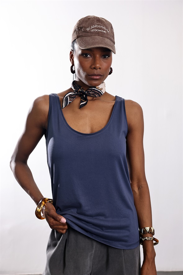 Lacivert Modal Atlet 