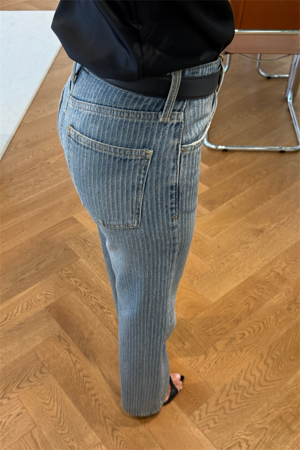 Mavi Yıkamalı Straıght Jean 