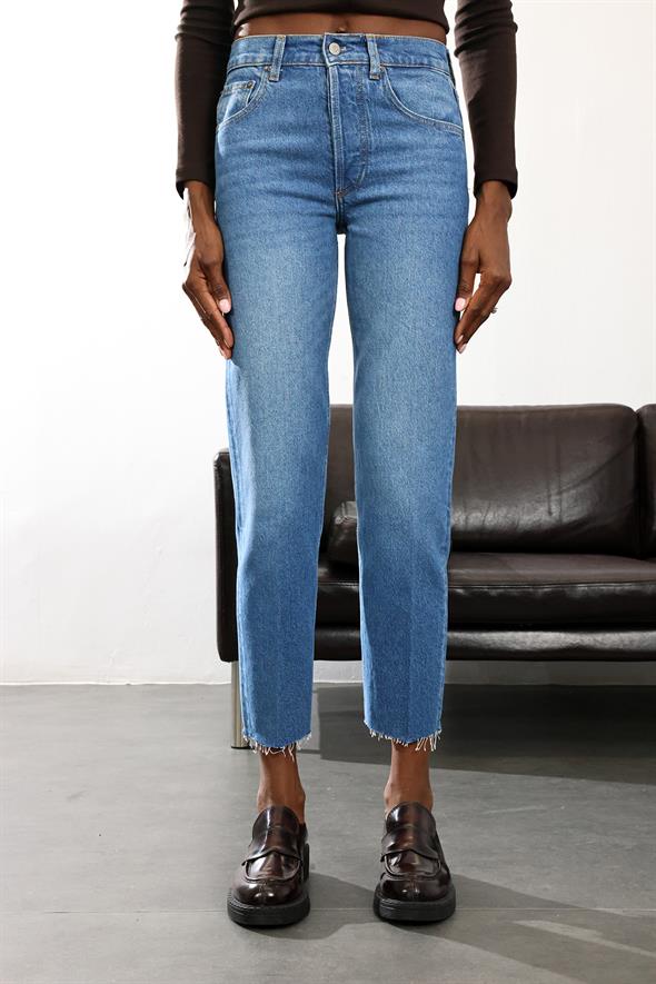 Mavi Yüksek Bel Straight Jean 