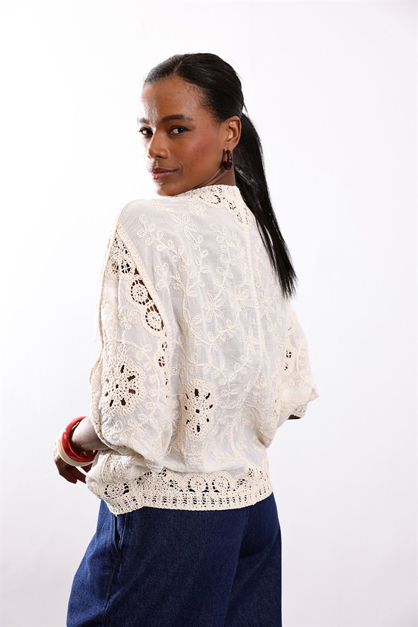 Naturel Dantel İşlemeli Bluz 39750