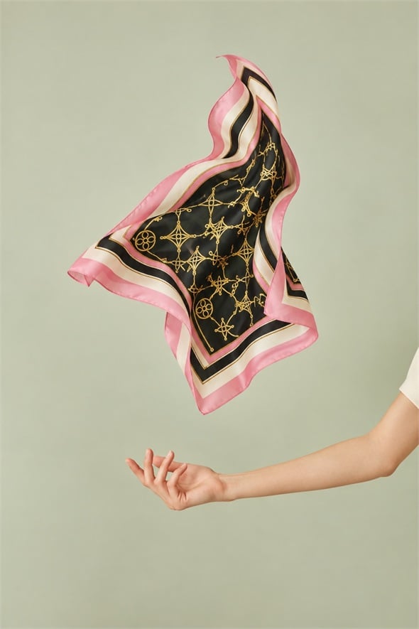 Pembe Geometrik Desenli Şal 