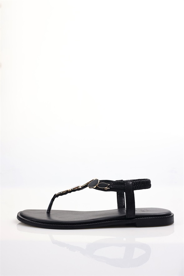 Siyah Aksesuarlı Sandalet 120