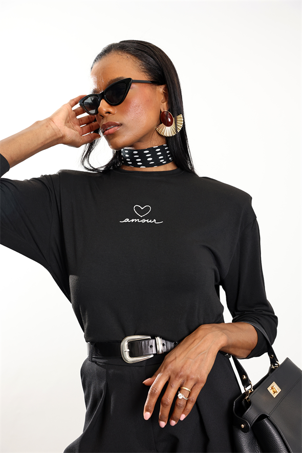 Siyah Amour Yazı Nakışlı Vatkalı Bluz 18075