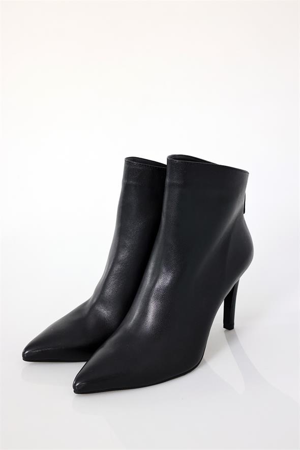 Siyah Arkadan Fermuarlı Sivri Burun Bot 25408