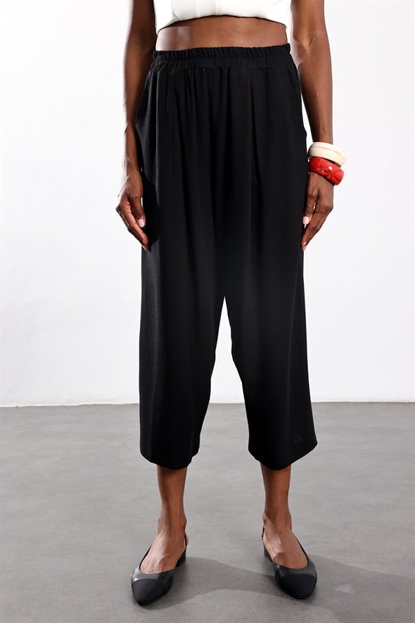 Siyah Beli Lastikli Bol Kesim Pantolon 30285