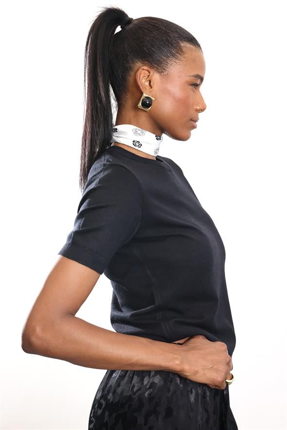 Siyah Bisiklet Yaka Kısa Kol Triko 4579