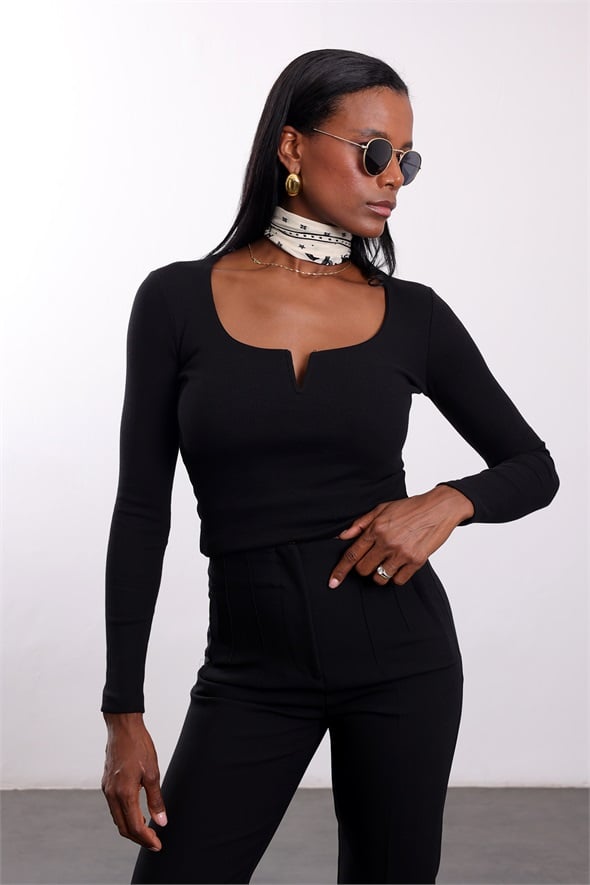 Siyah Damla Yaka Fitilli Bluz 2260