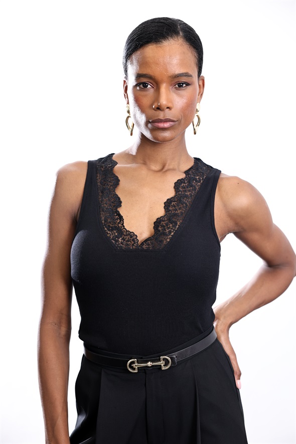 Siyah Dantelli Fitilli Atlet 