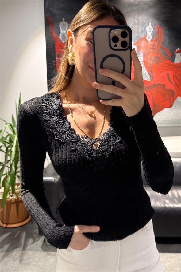 Siyah Dantelli V Yaka Merserize Triko 261034