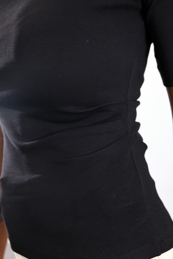 Siyah Drape Detaylı Tişört 17190