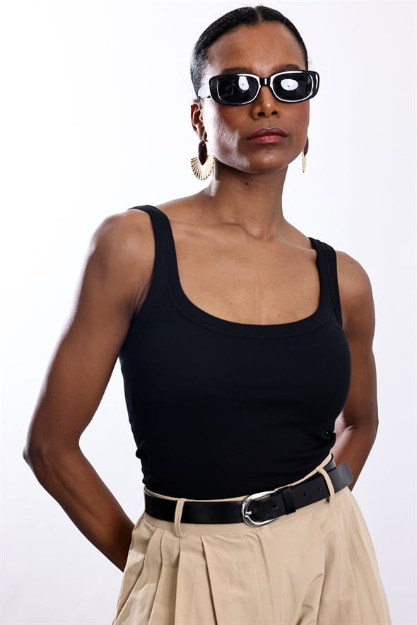 Siyah Fitilli İnce Askılı Atlet 24113