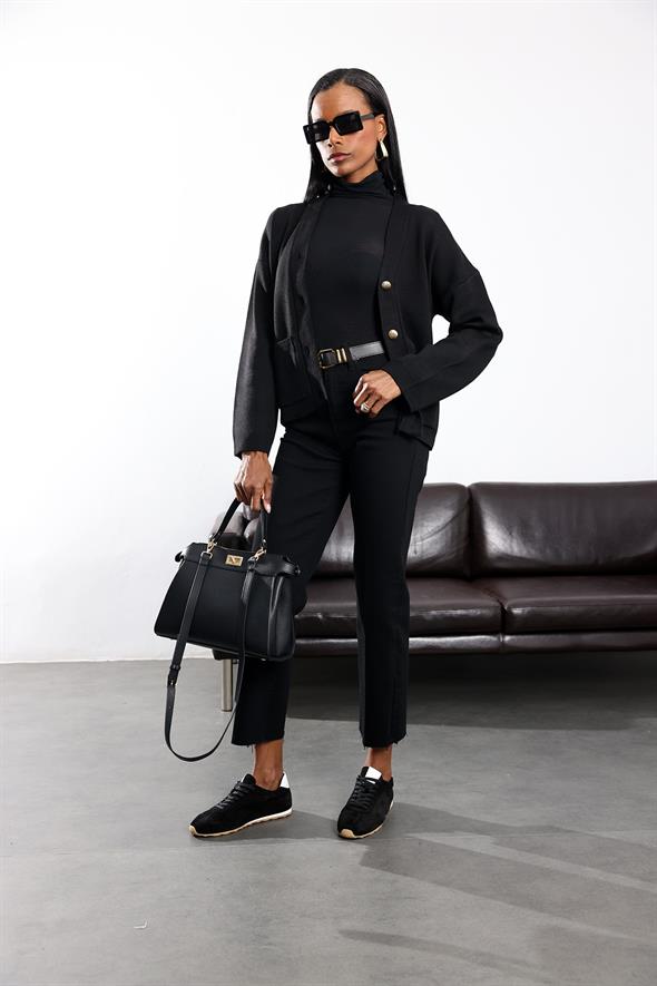 Siyah Gold Düğmeli V Yaka Hırka 251059