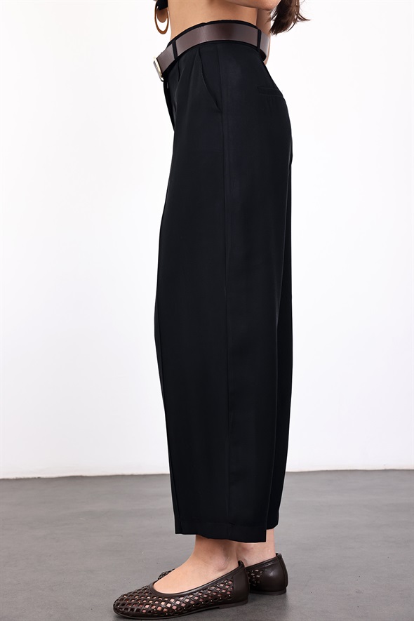 Siyah Kemerli Barrel Pantolon 58549