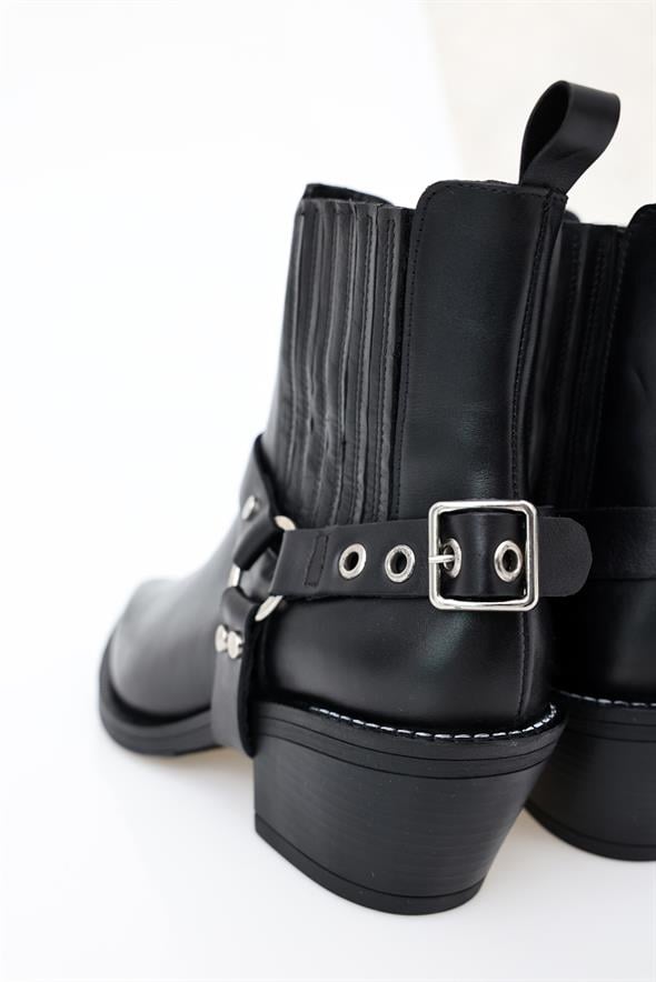 Siyah Kovboy Bot 124401