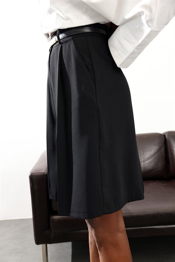 Siyah Krep Bermuda Şort 1593