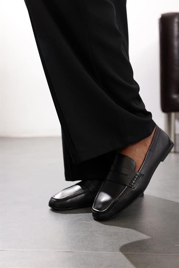 Siyah Loafer 39920