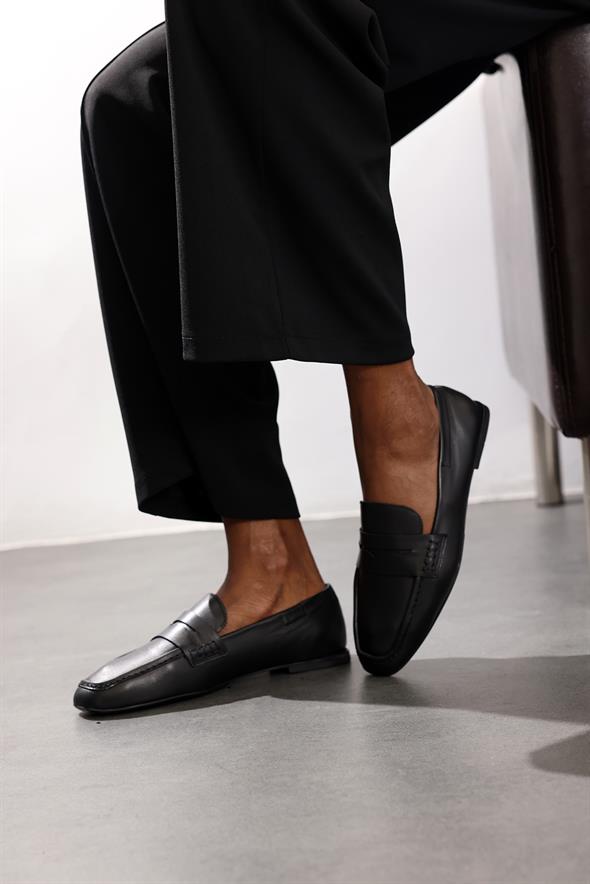 Siyah Loafer 39920