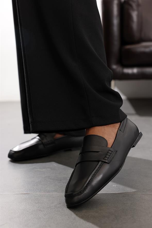 Siyah Loafer 39920