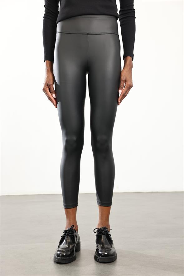 Siyah Mat Deri Tayt 3384