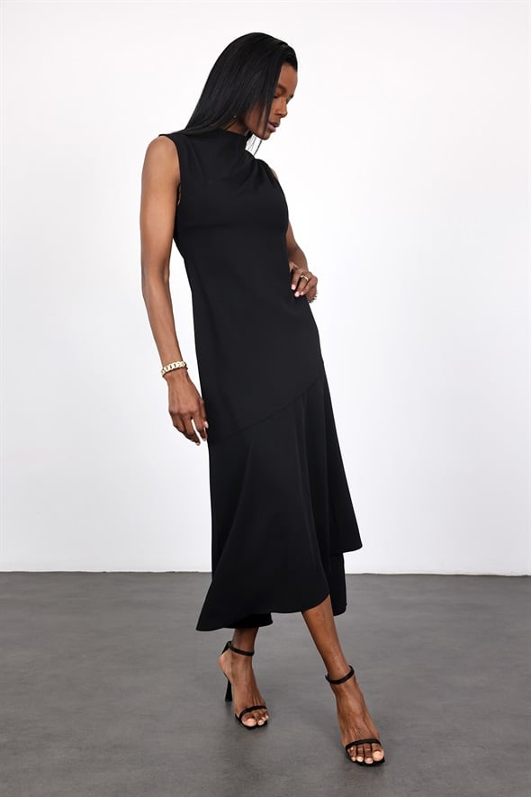 Siyah Omuzu Drapeli Asimetrik Elbise 18190