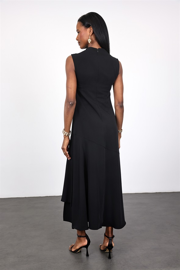 Siyah Omuzu Drapeli Asimetrik Elbise 18190