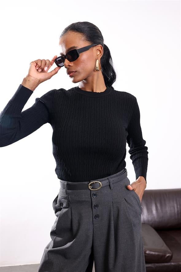 Siyah Saç Örgü Bisiklet Yaka Core-Spun Triko 