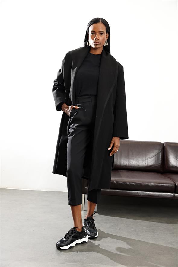 Siyah Şal Yaka Midi Boy Palto D99767