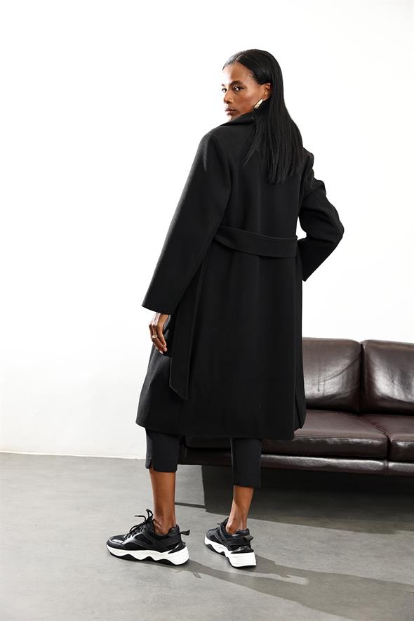 Siyah Şal Yaka Midi Boy Palto D99767