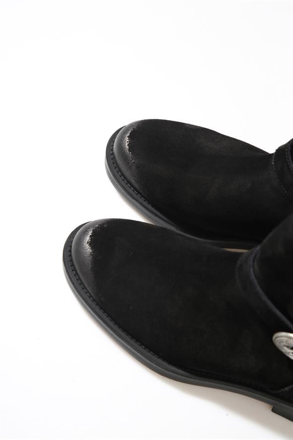 Siyah Salaş Bot 125212