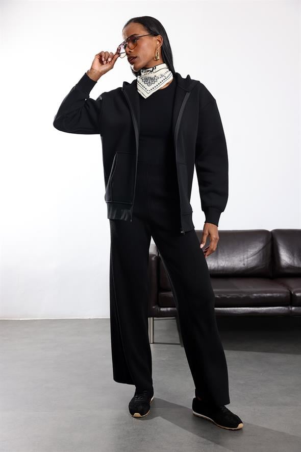 Siyah Şardonlu Fermuarlı Sweatshirt 042