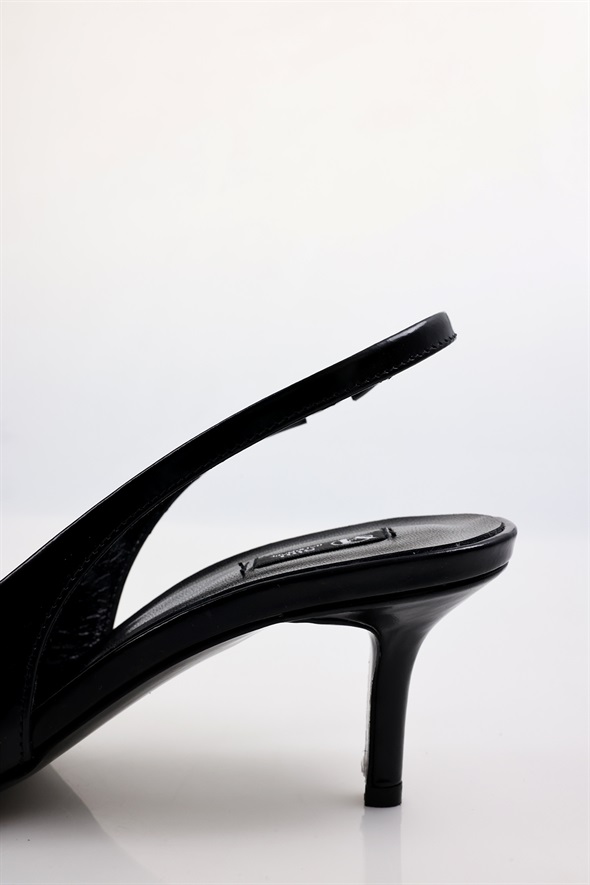 Siyah Sivri Burun Slingback 25149