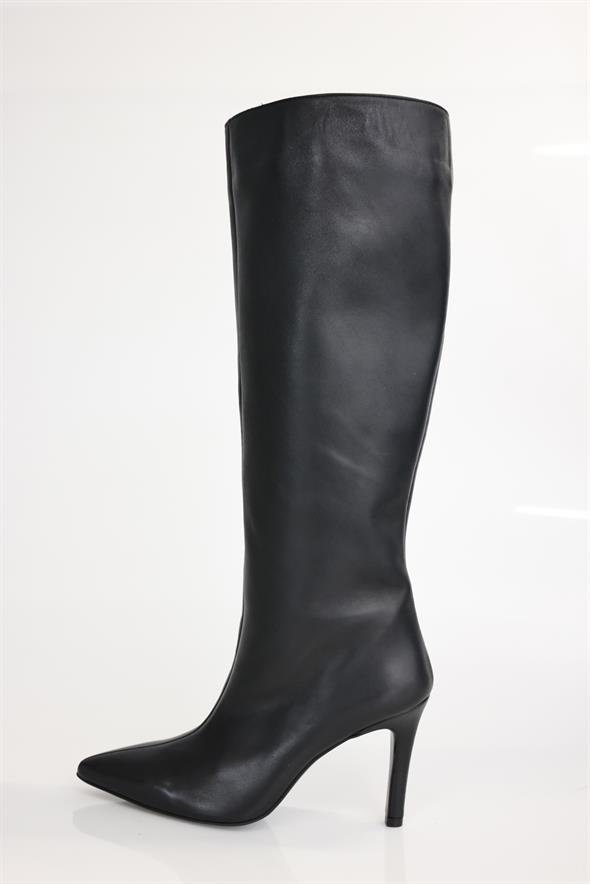 Siyah Sivri Burun Topuklu Çizme 24403