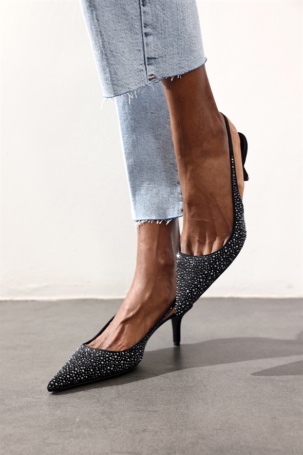 Siyah Taşlı Sivri Burun Slingback 26014