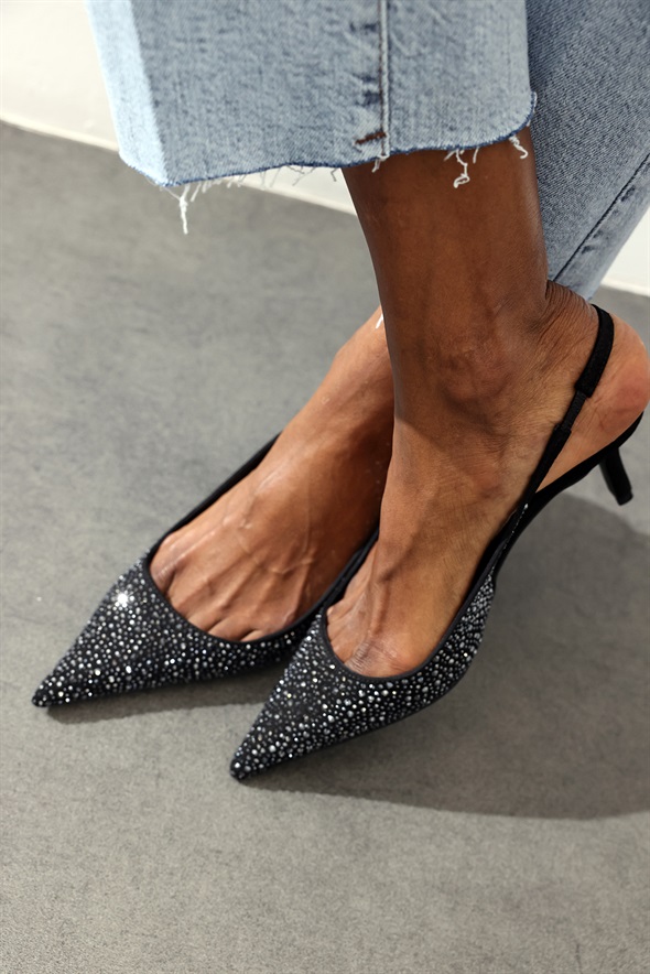Siyah Taşlı Sivri Burun Slingback 26014