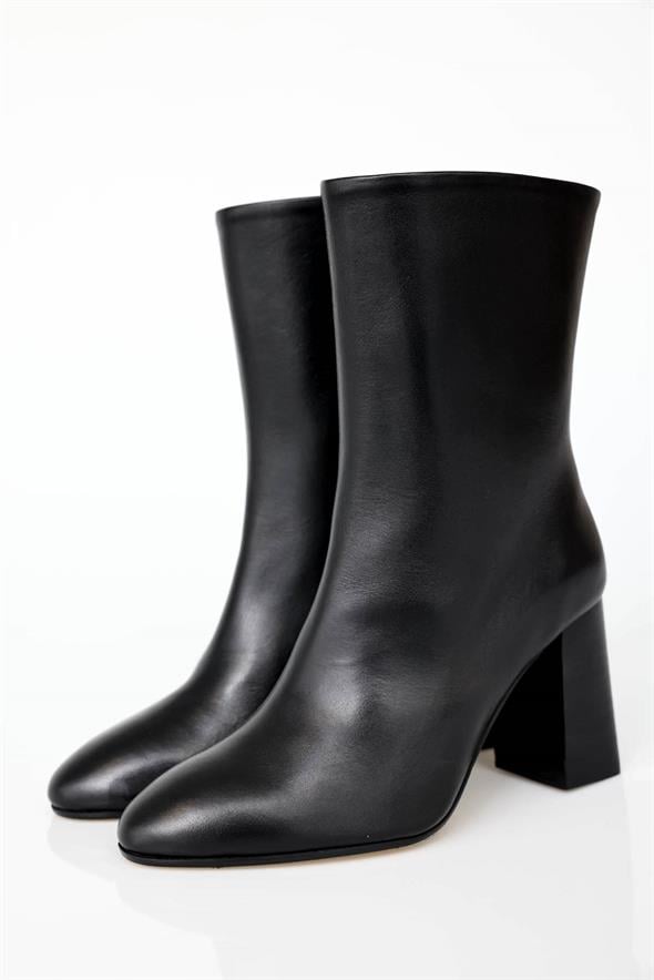 Siyah Topuklu Bot 24454