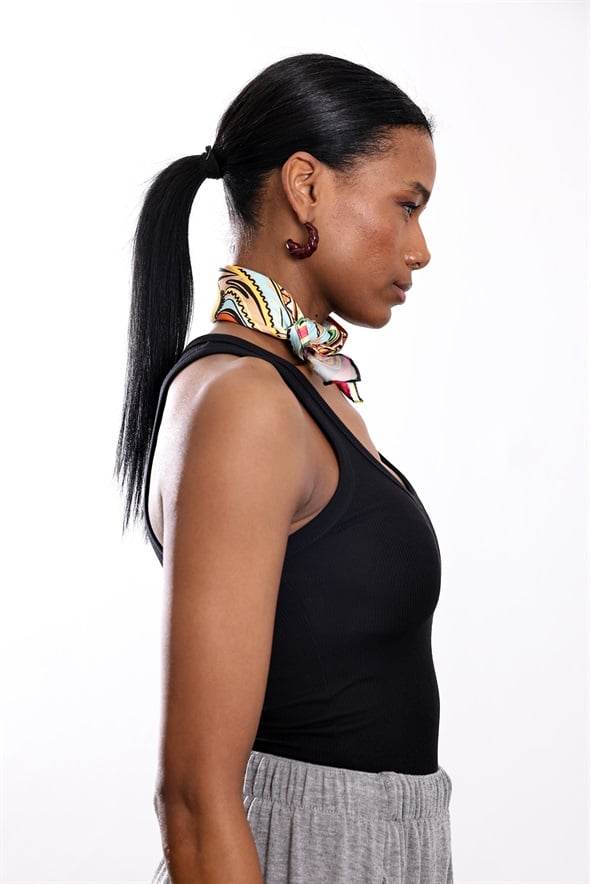 Siyah V Yaka Fitilli Atlet 17595