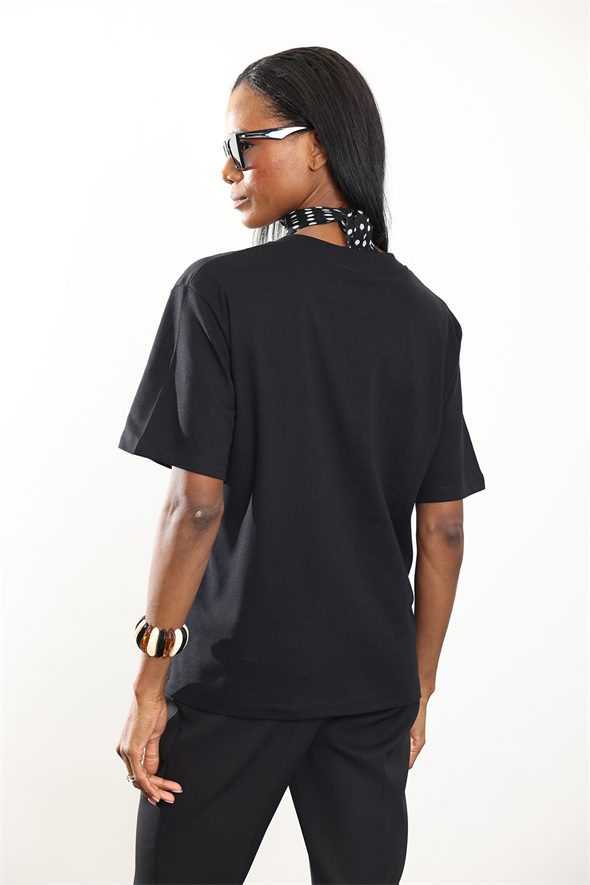 Siyah V Yaka Kısa Kollu Tişört 4021