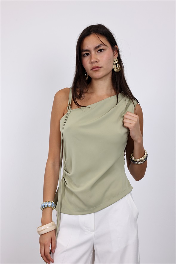 Yeşil Asimetrik Kesim Bluz 071929