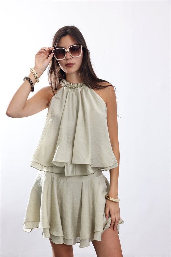 Yeşil Halter Yaka Volanlı Bluz 071946
