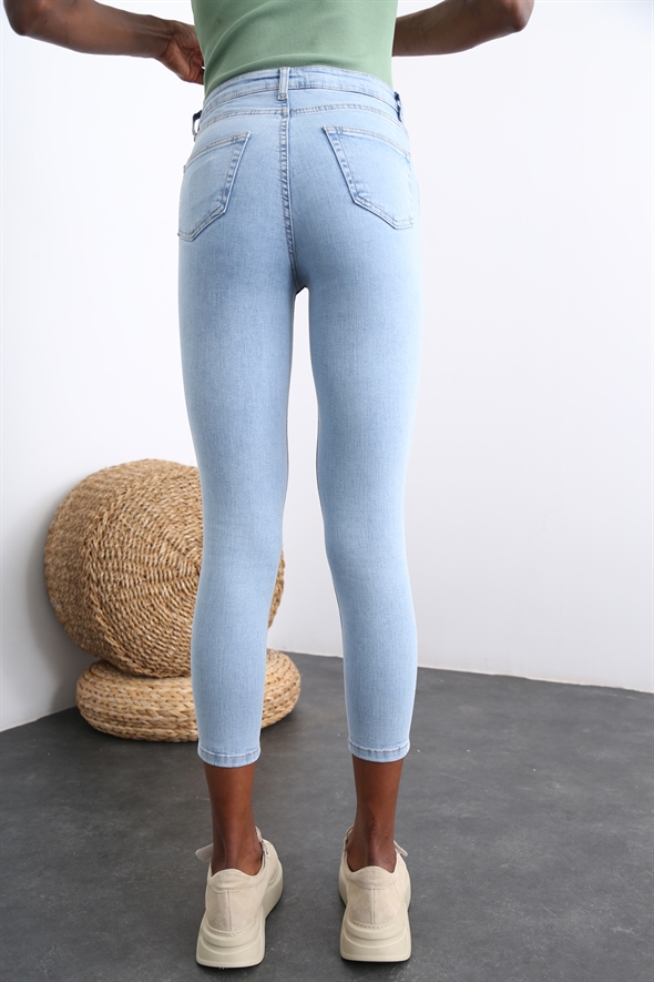 Açık Mavi Yüksek Bel Toparlayan Slim Fit Jean 