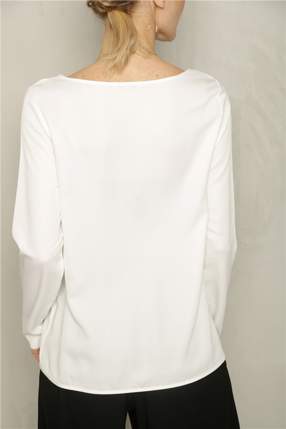 Beyaz Uzun Kol Yuvarlak Yaka Gömlek-6007 