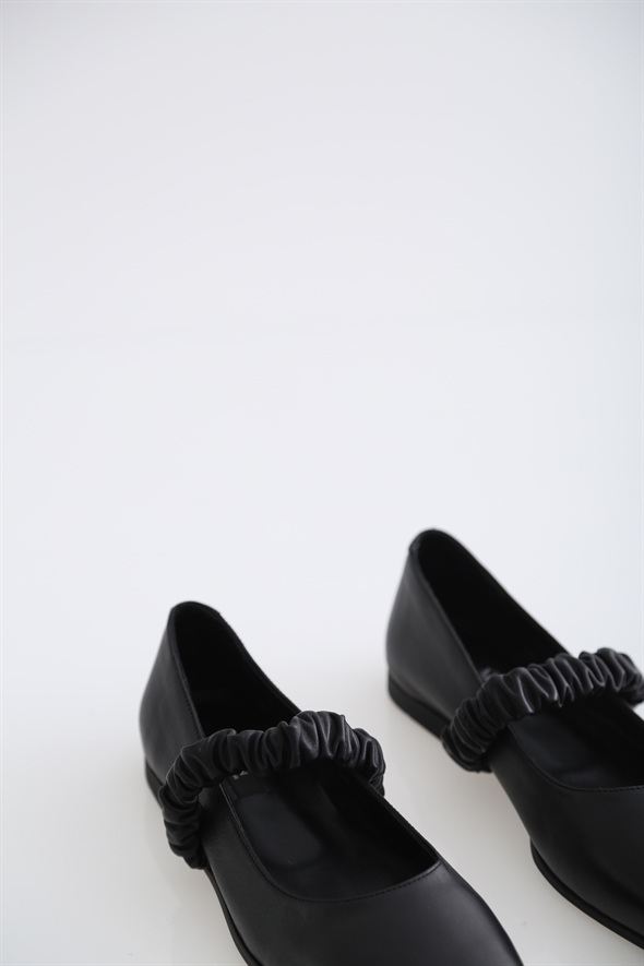 Siyah Ayakkabı-133-07 