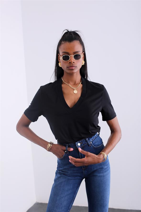 Siyah V Yaka Basic Tshirt 
