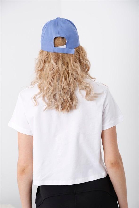Beyaz Bisiklet Yaka Crop Tshirt 