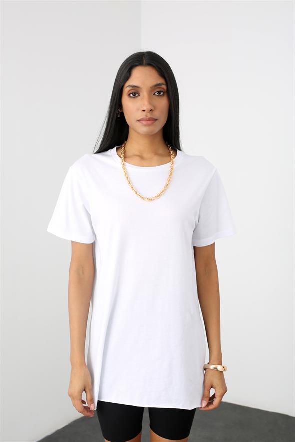 Beyaz Bisiklet Yaka Yanı Yırtmaçlı Tshirt 1482