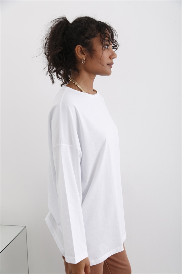 Beyaz Uzun Kol Oversize Tshirt 0106