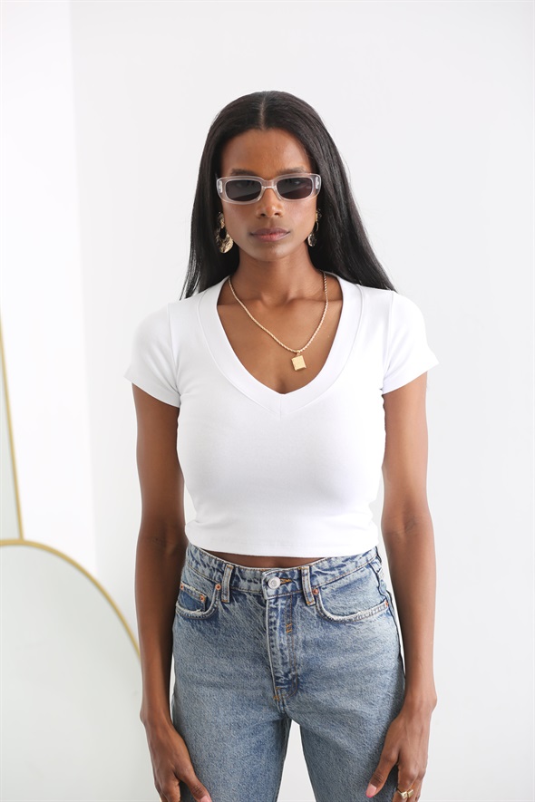 Beyaz V Yaka Kısa Kol Crop Tshirt 210133