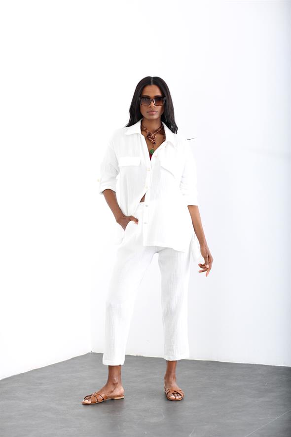Beyaz Yanı Yırtmaçlı Gömlek Pantolon Takım 98406