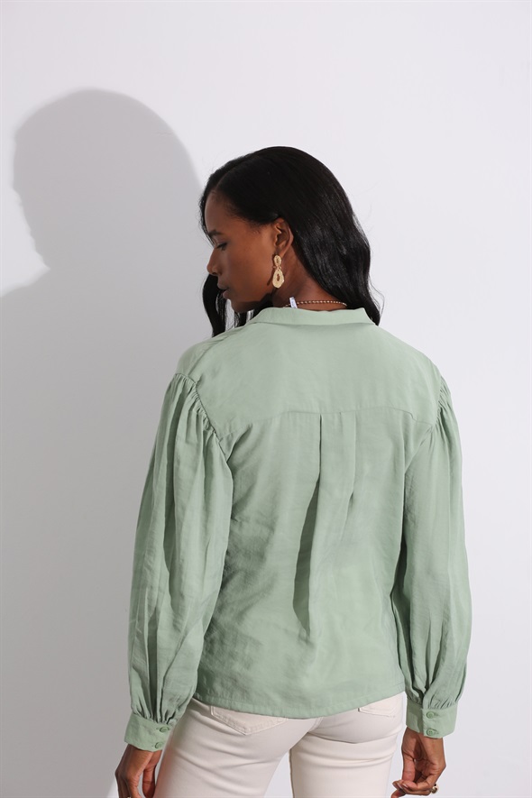 Çağla Yeşili Kol Detaylı Tencel Gömlek 