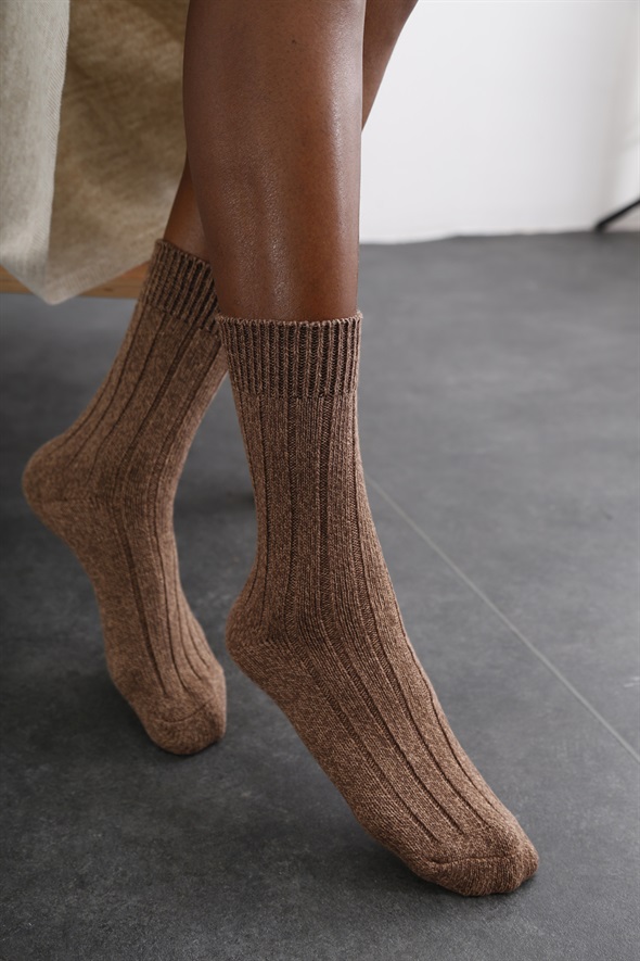 Kahverengi Kırçıllı Pamuk Çorap 